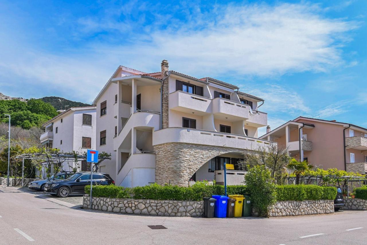 Apartments Andrea I Baška Esterno foto